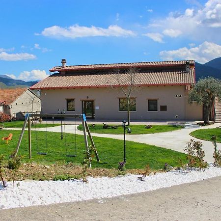 Tenuta Morrone Pertosa Екстериор снимка