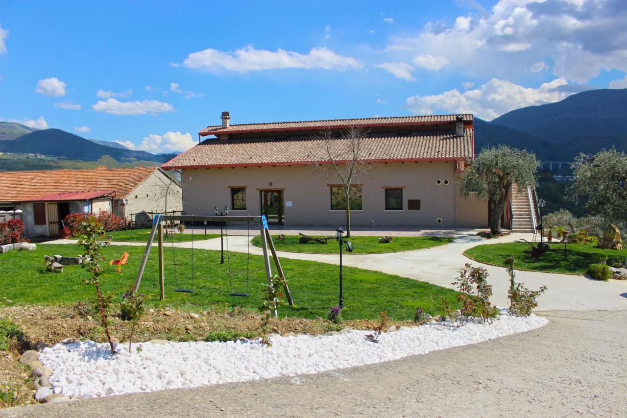 Tenuta Morrone Pertosa Екстериор снимка